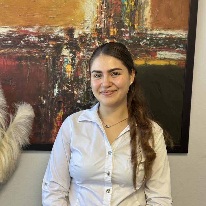 Ariana Cartier — Corporate Trainer, Motus Marketing